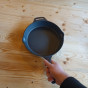 Liatinová panvica Valhal Outdoor 25cm s rukoväťou
