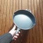 Liatinová panvica Valhal Outdoor 30cm s rukoväťou