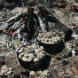 Dvojitý liatinový hrniec Lodge Camp Dutch Oven s pokrievkou 9,4 l