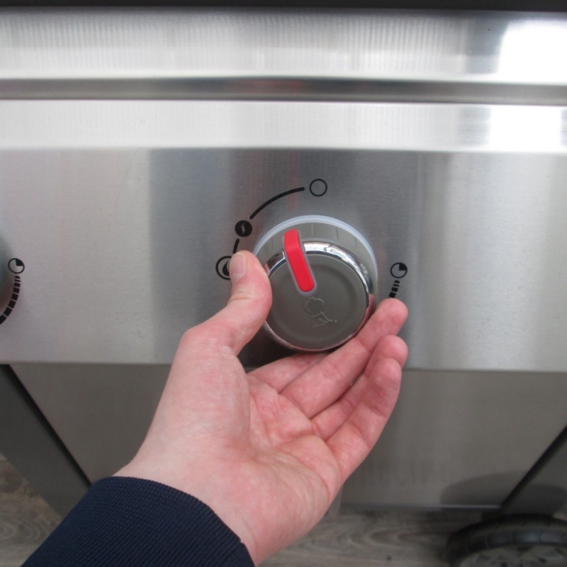 Plynový gril Weber Genesis II LX S340 GBS