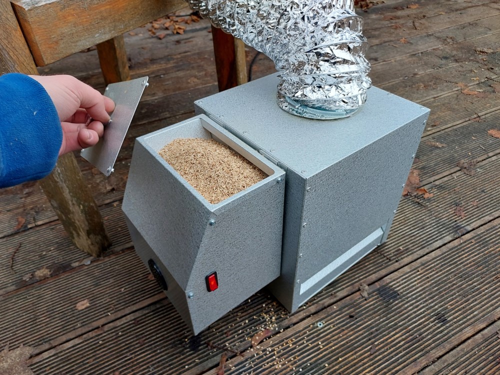 Aký ochladzovač kúpiť k elektrickej udiarni Borniak BBDS-150 Simple?