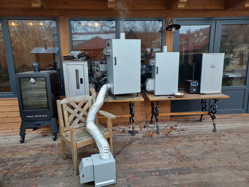 Aký ochladzovač kúpiť k elektrickej udiarni Borniak BBDS-150 Simple?
