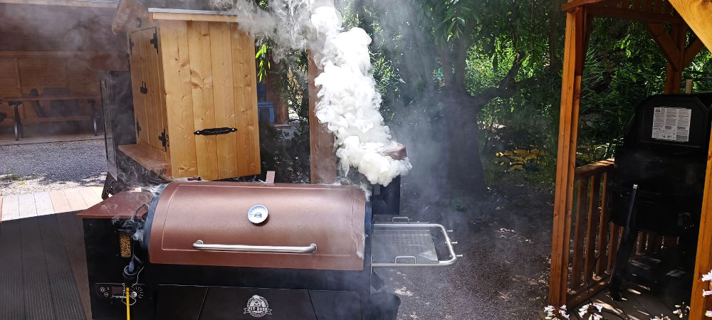 PREČO IDE Z PELETOVÉHO GRILU PIT BOSS AUSTIN HUSTÝ BIELÝ DYM?