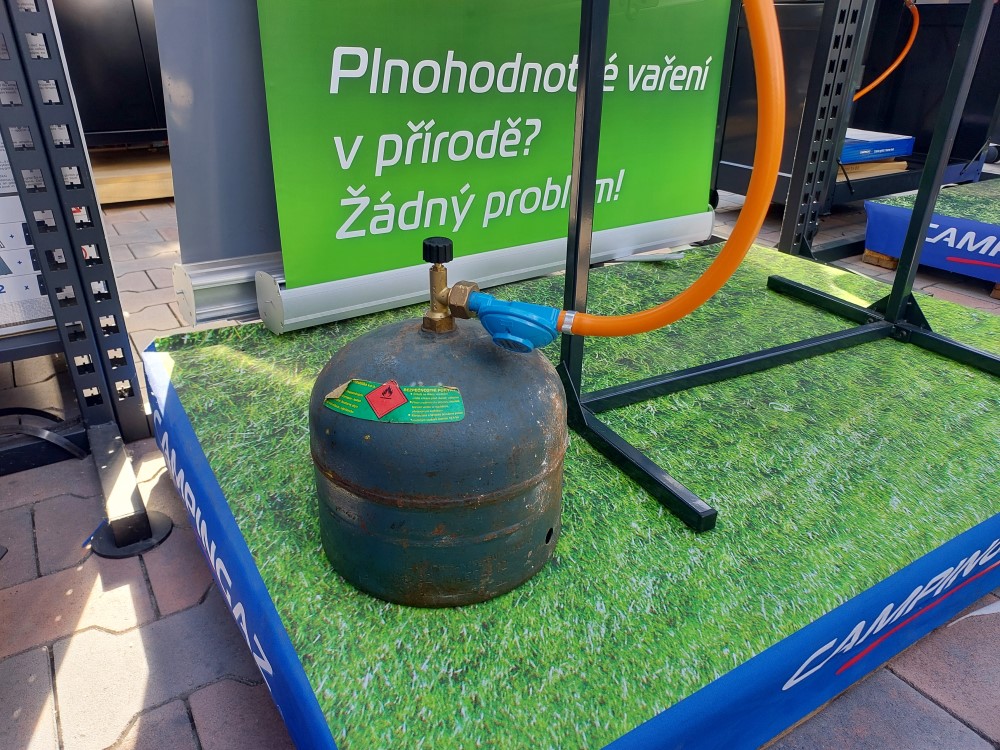 Aké PB fľaše idú pripojiť k variči Campingaz Base Camp?