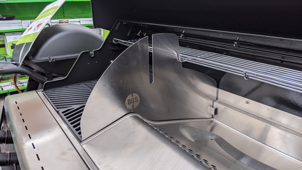 Ako umiestniť otočný ražeň do grilu Outdoorchef Dualchef 425G?