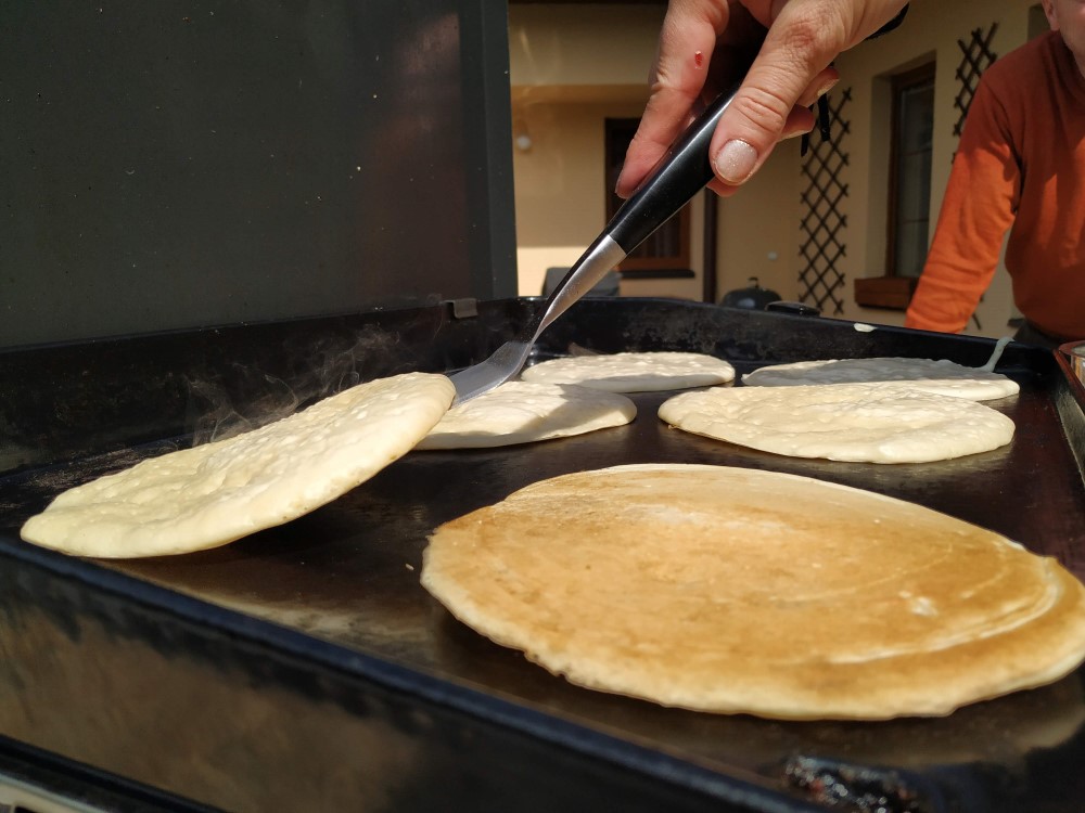 Aký je rozdiel medzi Campingaz grilom Plancha BF LX a Campingaz Master Plancha EX?