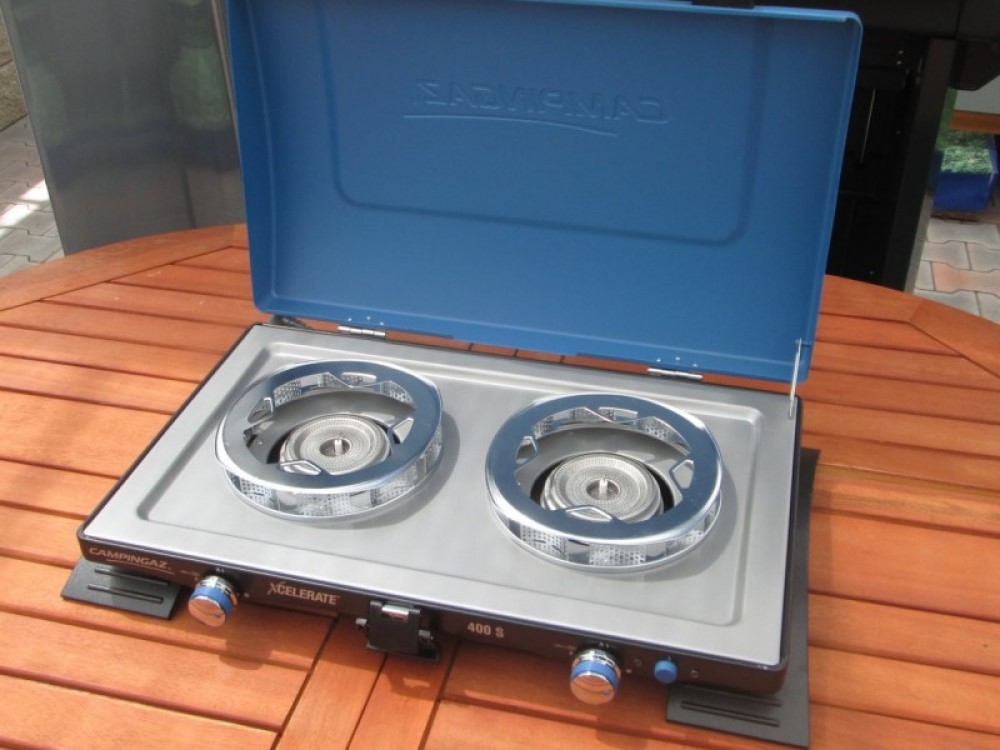 Budú fungovať oba horáky variča Campingaz 400-S STOVE, keď k nemu pripojím 2 kg PB fľašu?