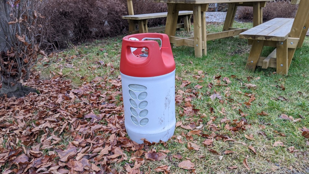 Je kompozitná plynová bomba vybavená OPD ventilom?