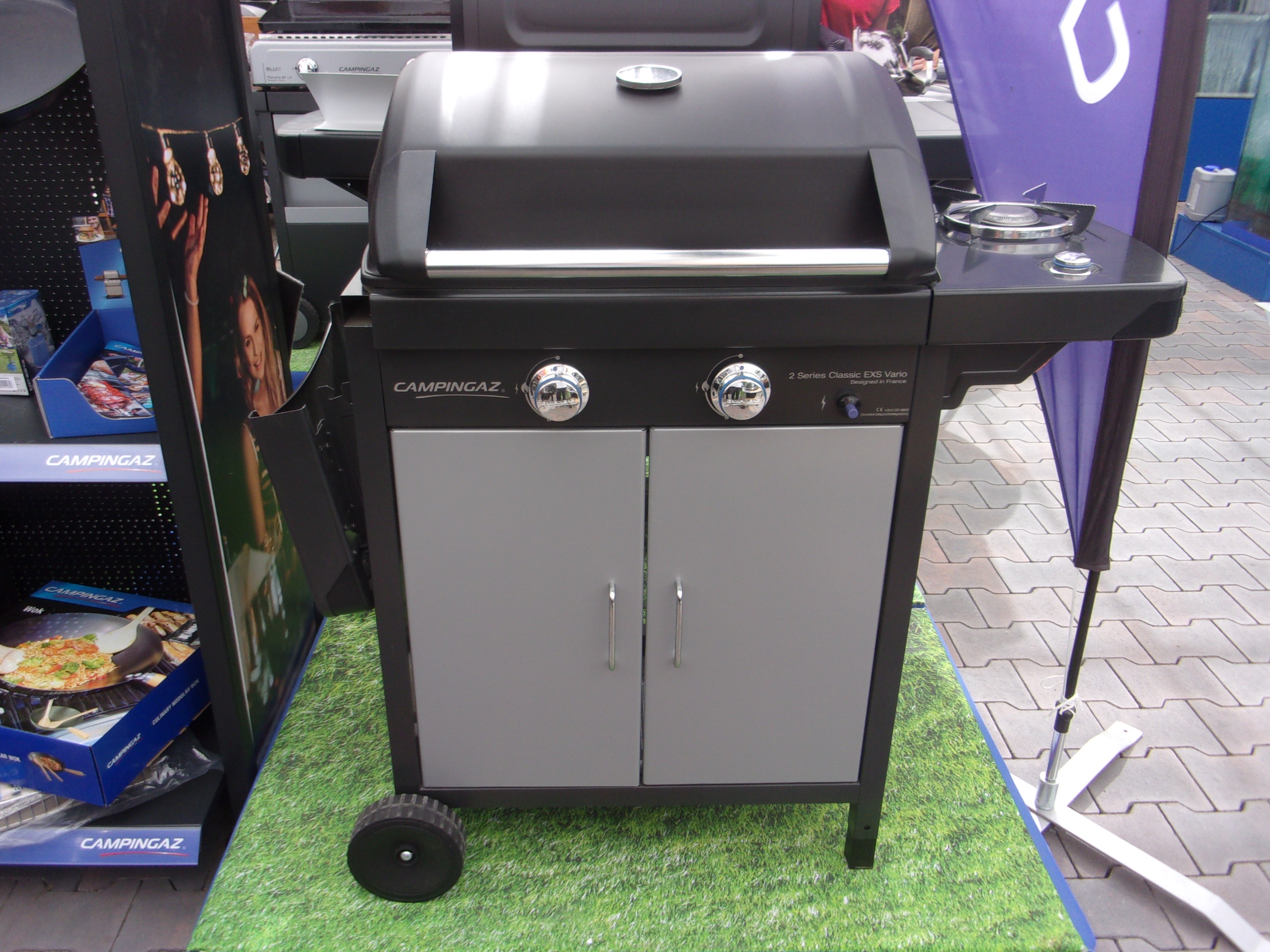 Aké sú rozdiely medzi grilmi Campingaz 2 Series Classic EXS Vario a 2 Series Classic?