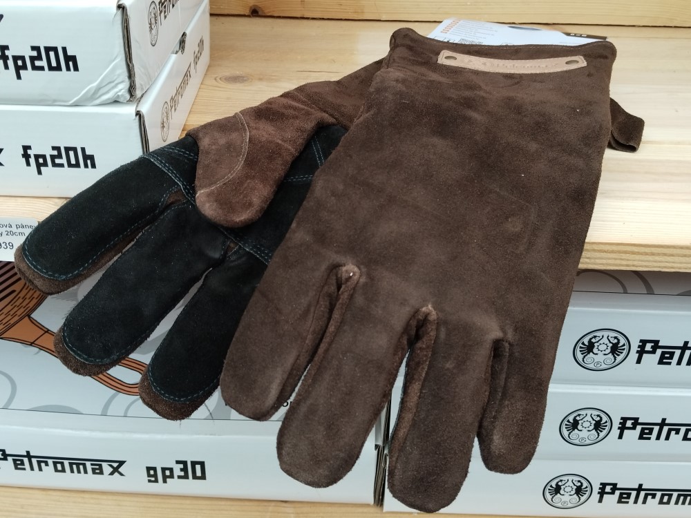 Akú vybrať veľkosť grilovacích rukavíc Petromax?