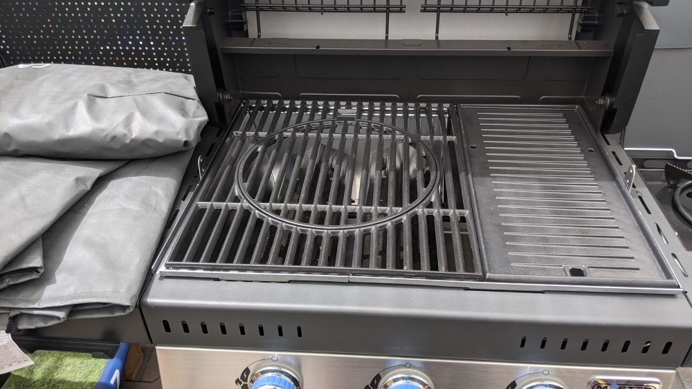 Je možné dokúpiť liatinovú grilovaciu dosku ku grilu Campingaz 3 Series?