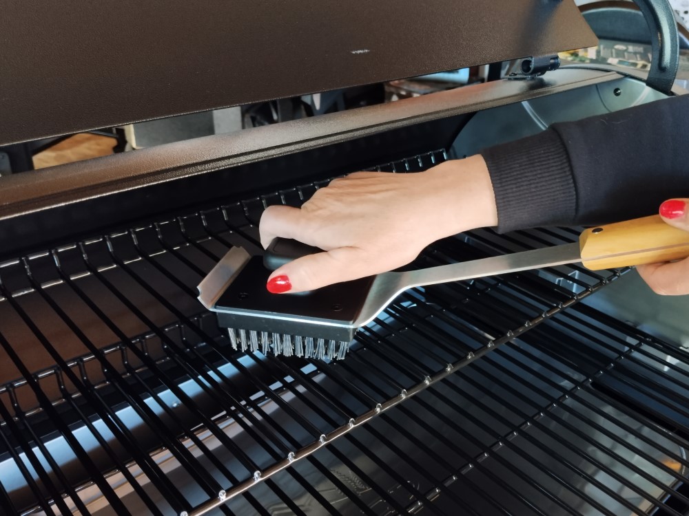 Ako zabrániť hrdzi na grilovacích roštoch peletového grilu Traeger?