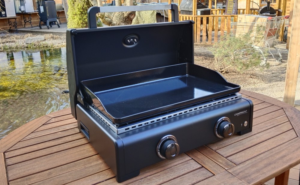 Prečo si kúpiť gril plancha? Aké výhody má grilovanie na planche?
