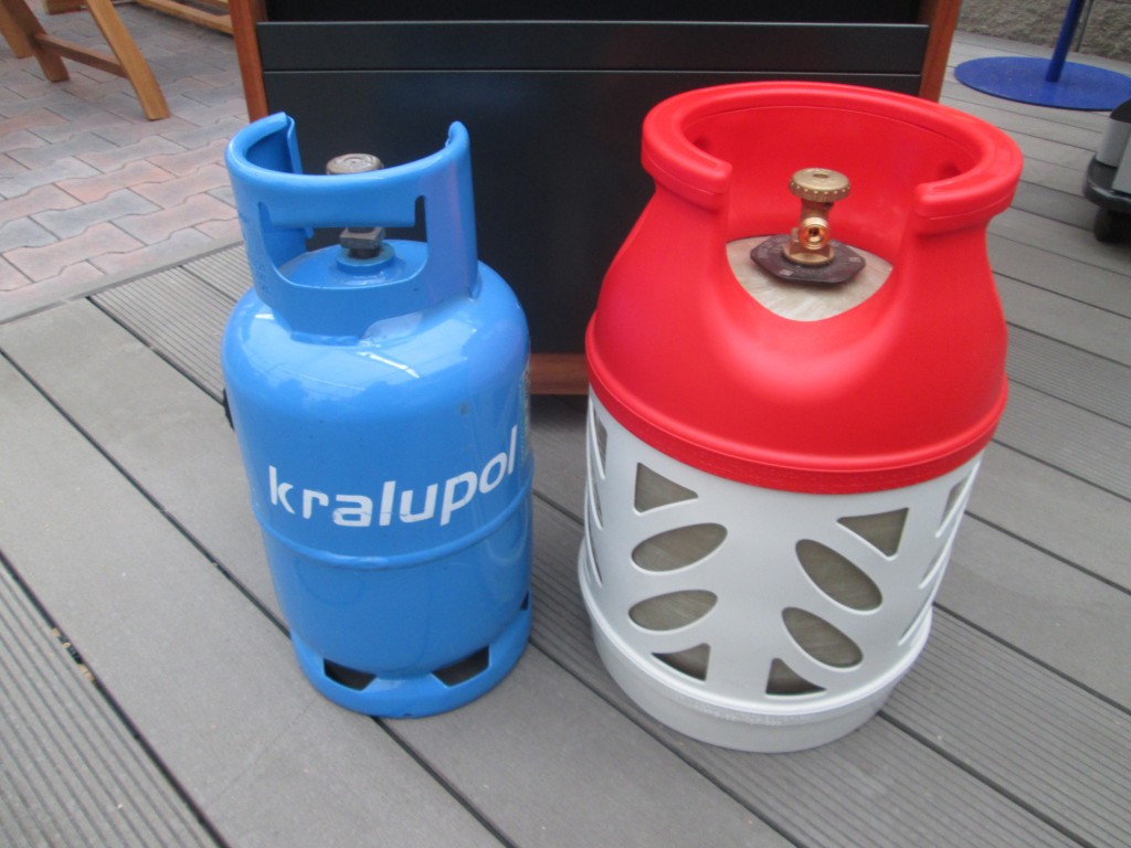 Predávate ku grilom aj plynové bomby?