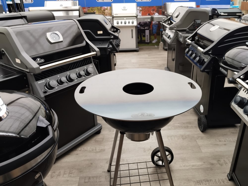 Ako umiestniť do grilu nerezový tál pre kotlové grily Napoleon?