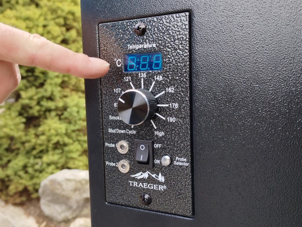 Čo robiť, keď sa peletový gril Traeger Ranger vypne a zobrazí sa chybový kód LEr?