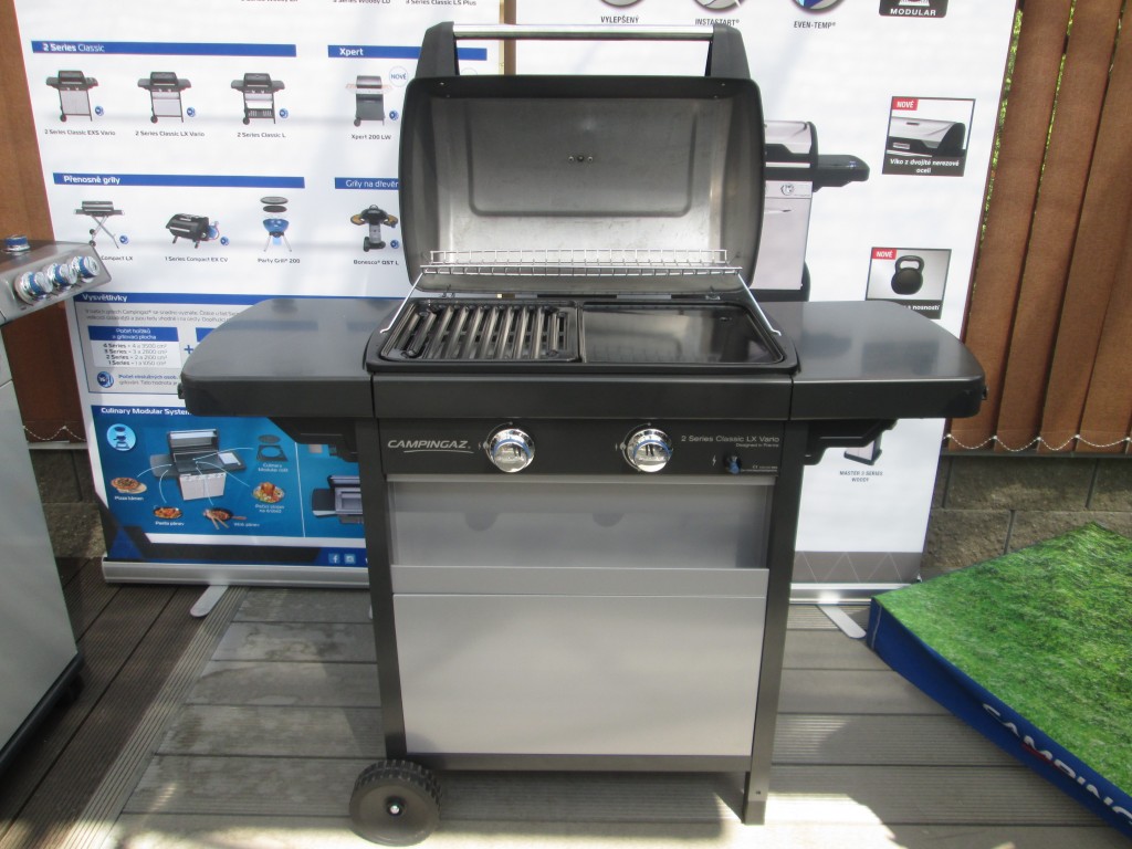 Dá sa plynový gril Campingaz 2 Series Classic LX Vario používať aj bez keramických brikiet alebo lávových kameňov?