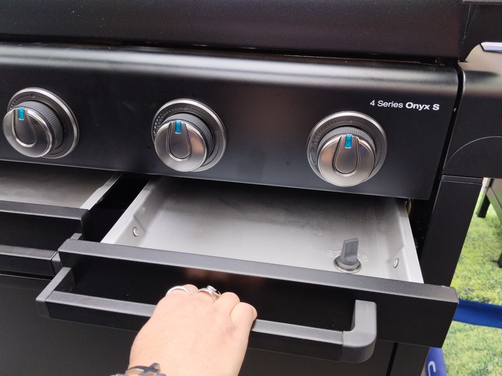 Prečo nefunguje zapaľovanie na plynovom grile Campingaz 4 Series Onyx?