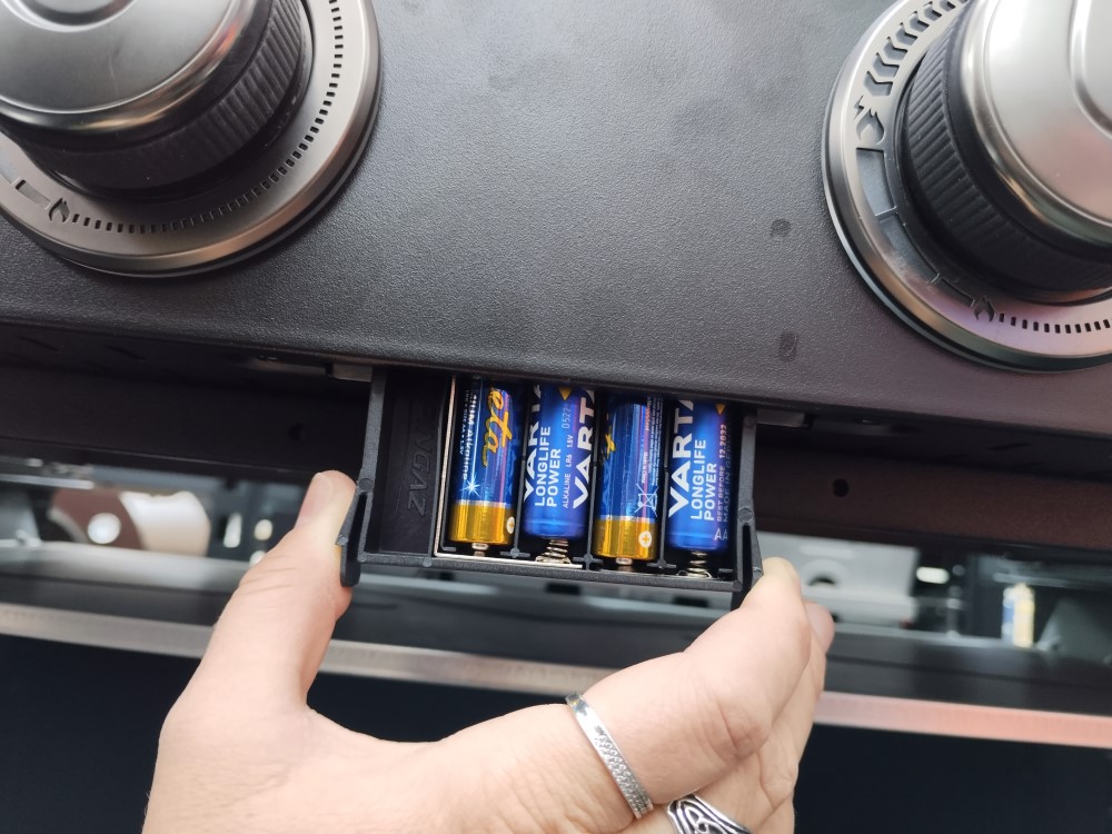 Prečo nefunguje zapaľovanie na plynovom grile Campingaz 4 Series Onyx?