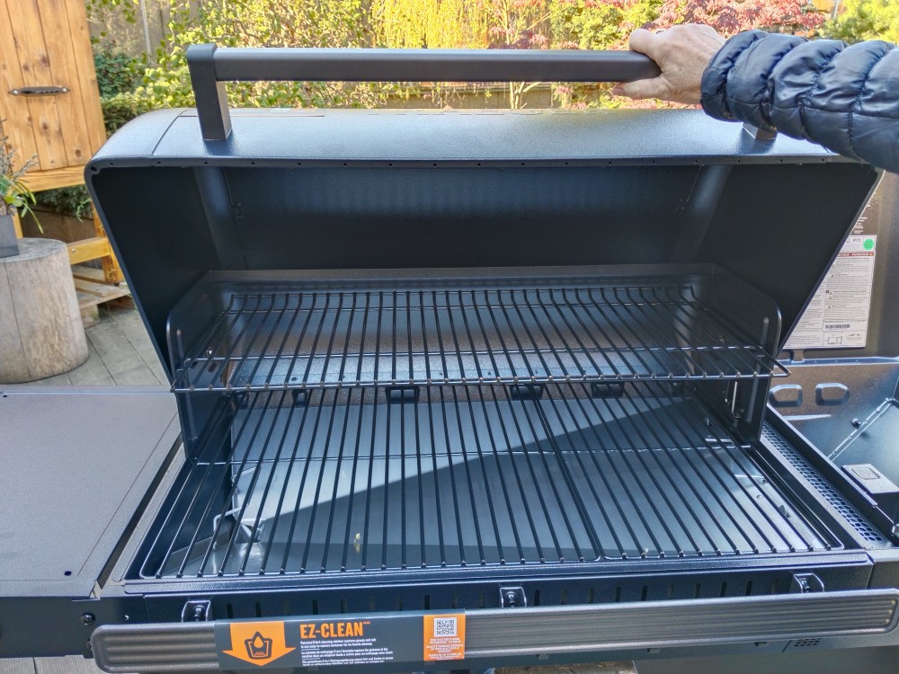 peletový gril traeger woodridge
