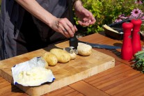 Zemiaky osol&iacute;me....