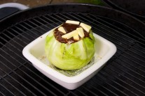 Pred pod&aacute;van&iacute;m zl&uacute;pneme z hl&aacute;vky v&scaron;etky vysu&scaron;en&eacute; listy.